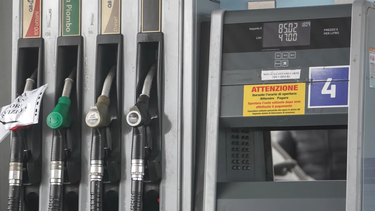 Italy's Diesel Price Soars 2026: Nearing €2.7, Energy Crisis Looms?