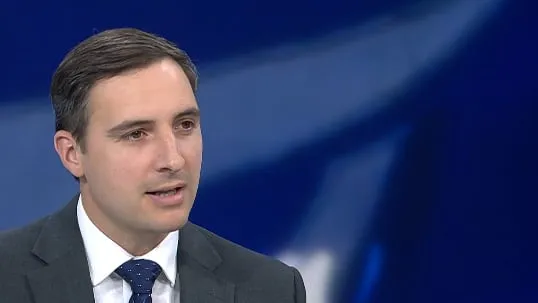 Analisis Pakar: Arah Politik Trump Jauhi Eropa, NATO Goyah 2026?