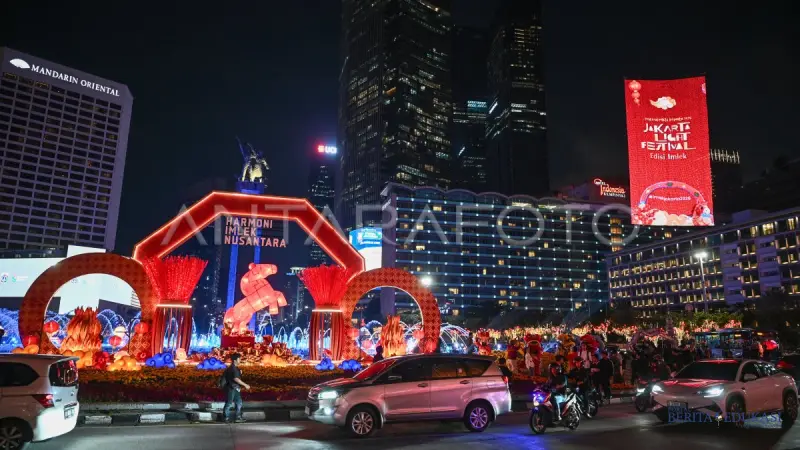Merayakan Toleransi: Lautan Manusia Padati Festival Imlek Bundaran HI