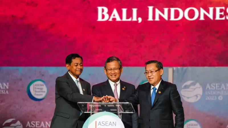 Prabowo Panggil Bahlil, Desak Percepatan Misi Minyak Rusia Demi Energi Nasional