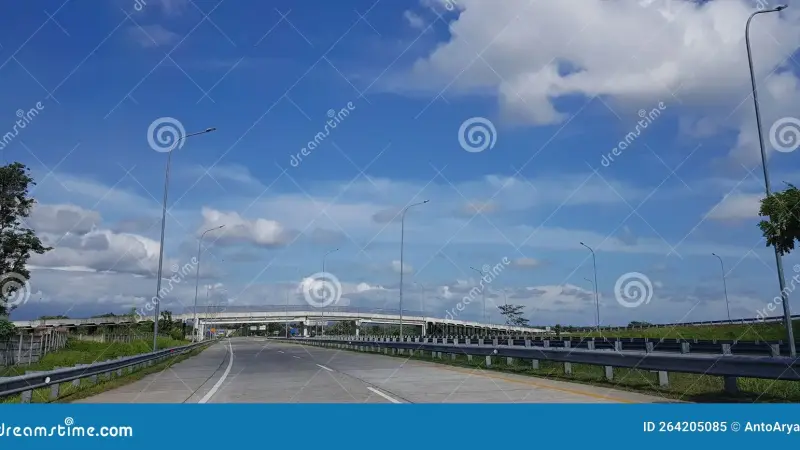 Ancaman Inflasi 2026: Dilema Pajak Jalan Tol Jerat Ekonomi Masyarakat