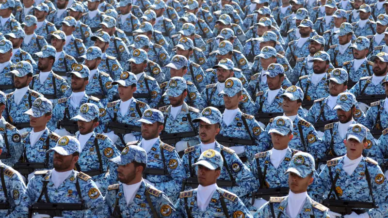 Iran Pamerkan Simbol Kekuatan Militer Teheran: Pesan Global