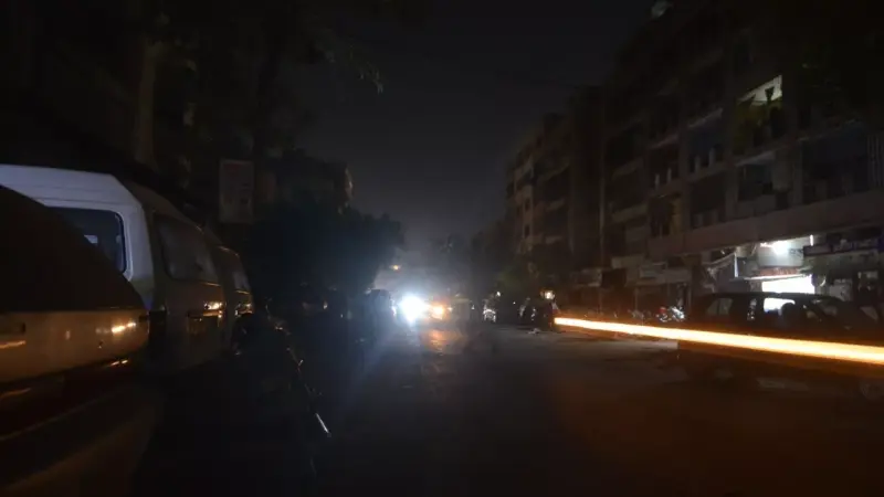 Jakarta Mati Lampu! 13 Gardu Induk PLN Gangguan, Ibu Kota Lumpuh Sementara