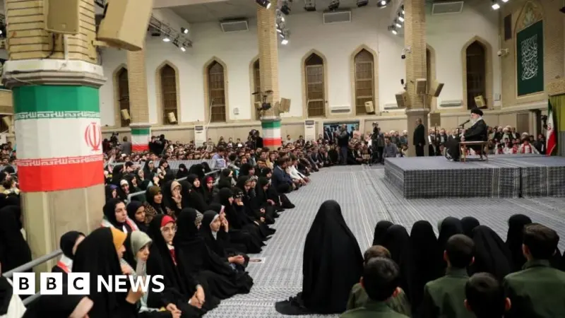 Peringatan Keras Mojtaba Khamenei: Musuh Iran Retak, Warga Diminta Waspada