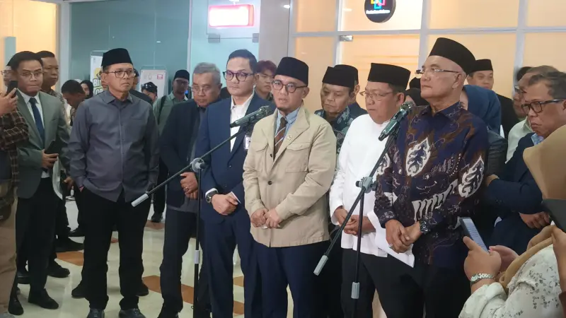 Gebrak Kebijakan Prabowo: Biaya Haji 2026 Turun Rp 2 Juta, Tantang Kenaikan Avtur