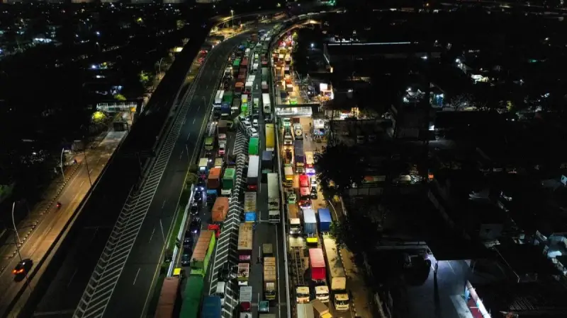 Pramono Anung Desak Jakarta Perluas Operasi Penangkapan Ikan Sapu-Sapu