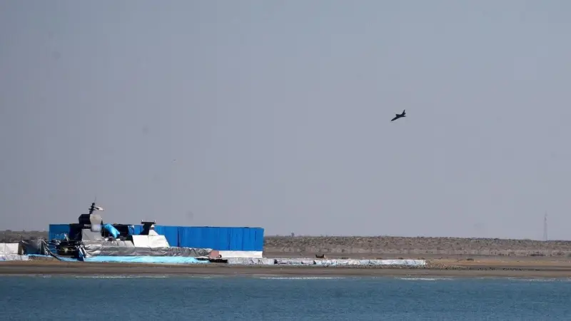 Iran Ancam Tutup Selat Hormuz Lagi: Respons Keras 'Bicara Trump'