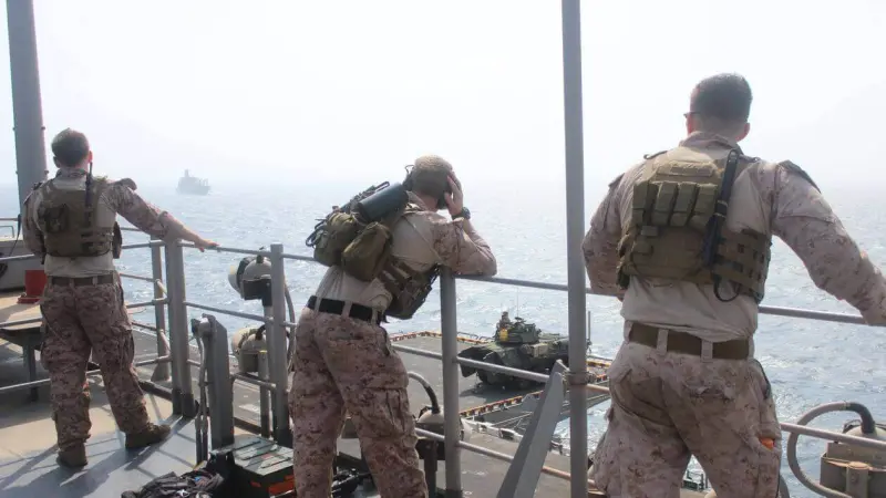 Trump Ancam Tembak Kapal Iran Penebar Ranjau di Selat Hormuz