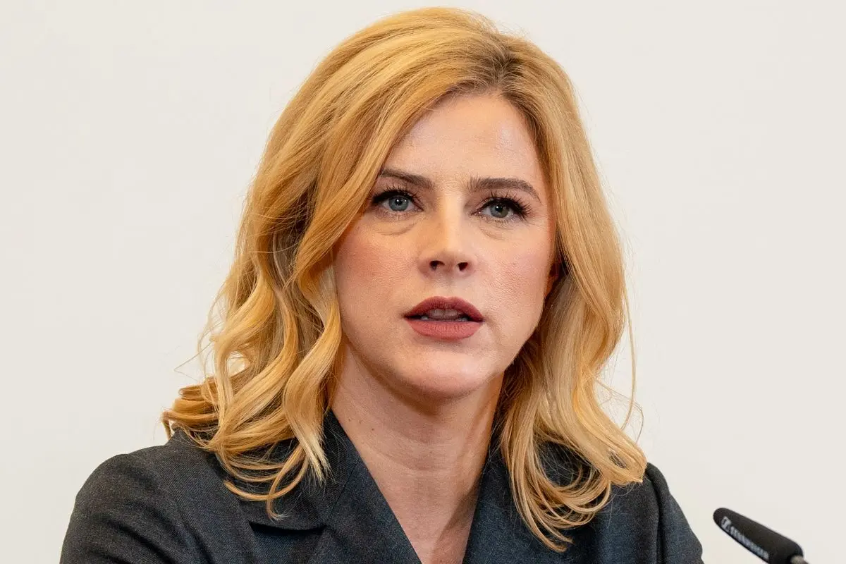 Latvia Guncang: Evika Silina Mundur, Pemerintahan Runtuh Tak Terelakkan