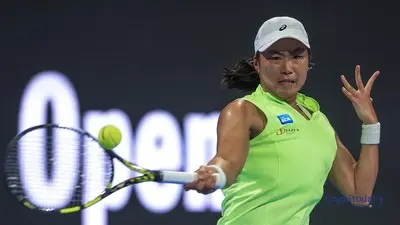 Performa Menggemparkan: Janice Tjen Hentikan Kuznetsova, Lolos Babak Dua Dubai Championships